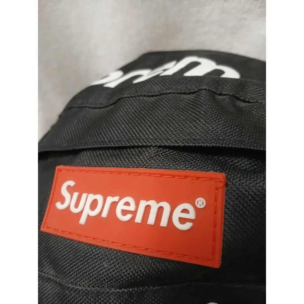 Supreme Fanny Pack Cross Body Bag Black Red Logo‎ See Missing Zipper Pull Sporty